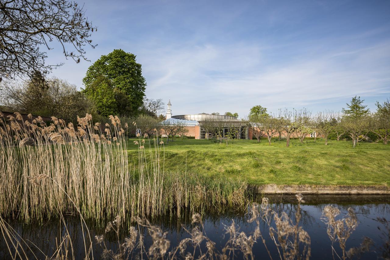 Hinxton Hall Hotel And Conference Centre 外观 照片