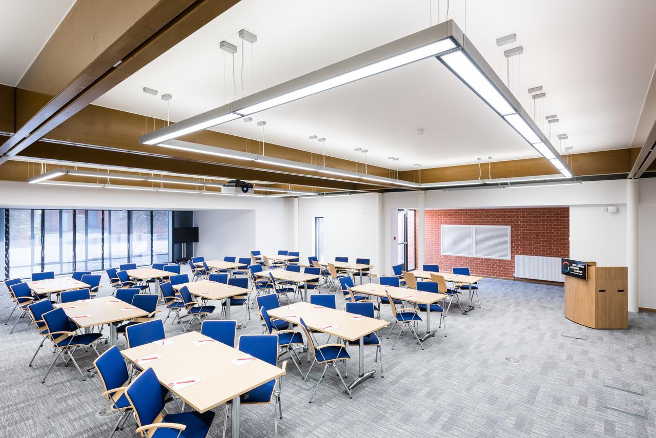 Hinxton Hall Hotel And Conference Centre 外观 照片