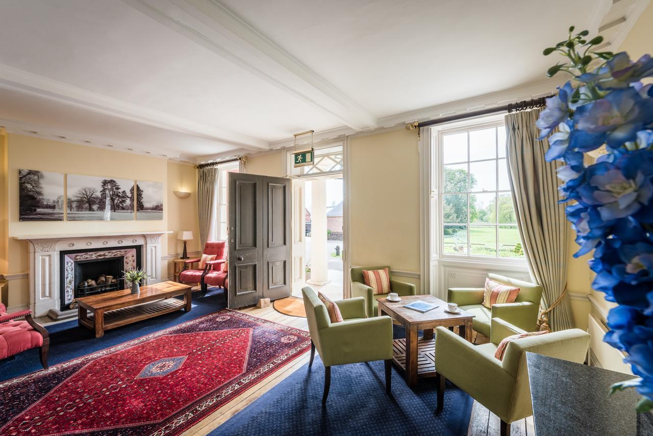 Hinxton Hall Hotel And Conference Centre 外观 照片